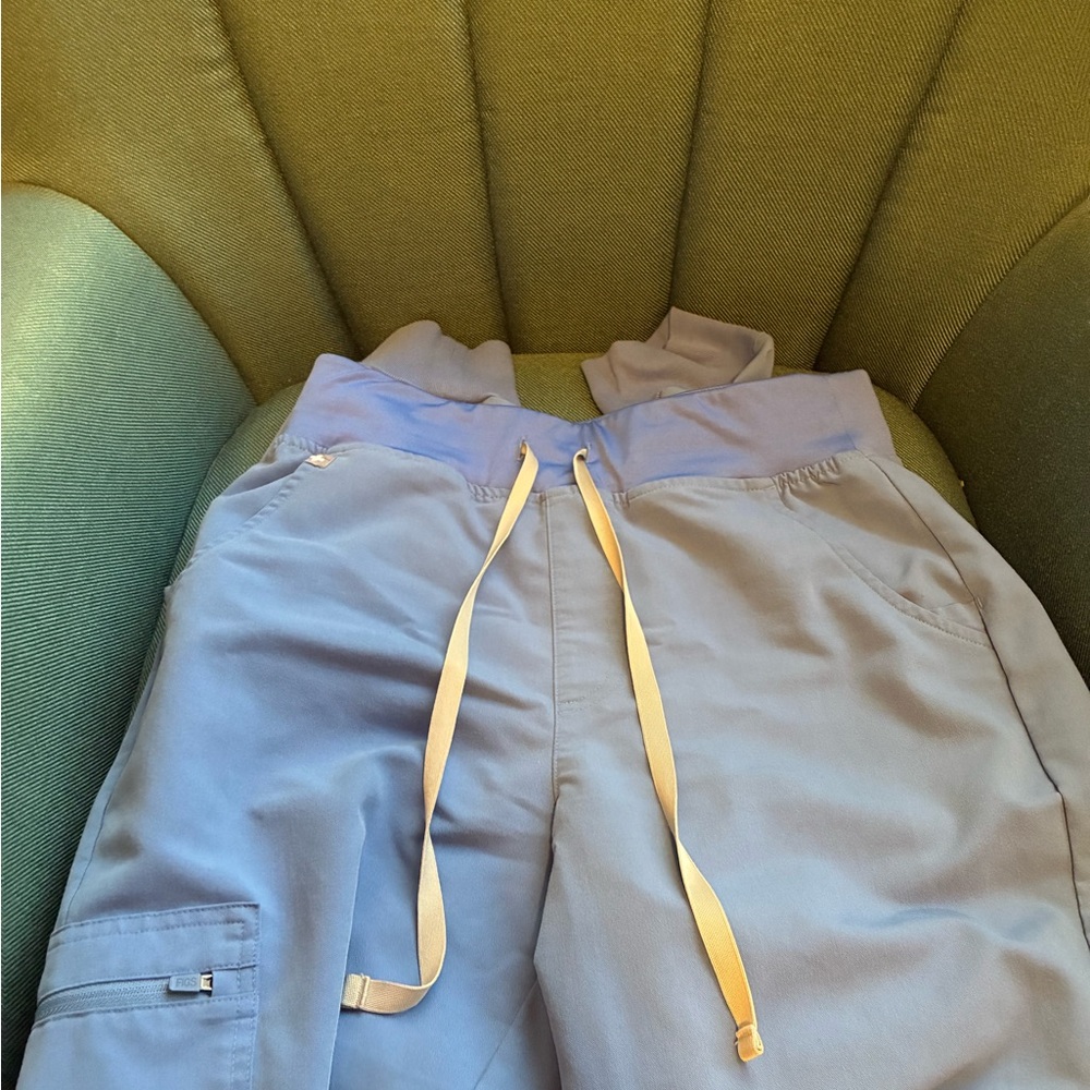 FIGS Women's Zamora Scrub Pants in Ciel Blue with Yellow Drawstring